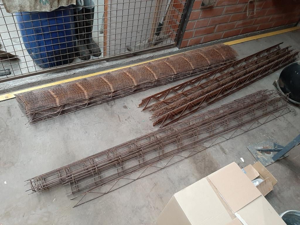 Lot betonafstandhouders/ betonnetten, Doe-het-zelf en Bouw, Ophalen