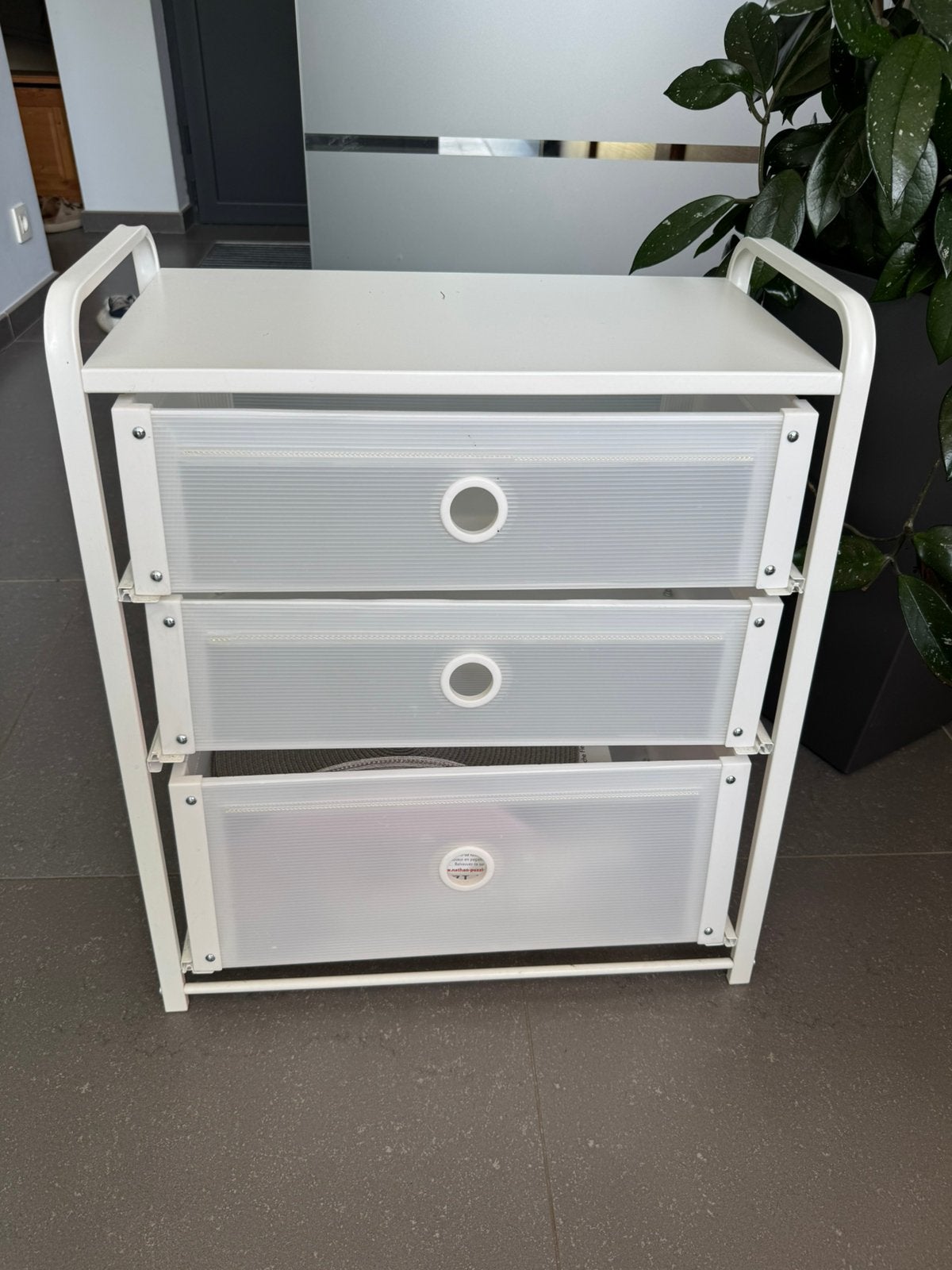 Petite commode, 3 ou 4 tiroirs, Enlèvement ou Envoi, Synthétique, Utilisé
