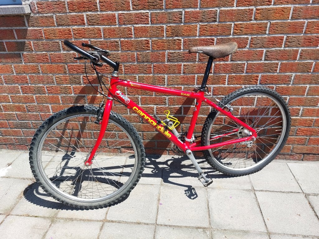 Montenbike CANNONDALE M200 SE, Vélos & Vélomoteurs, Vélos | Hommes | Vélos de sport & Vélo de randonnée, Frein sur jante, Enlèvement