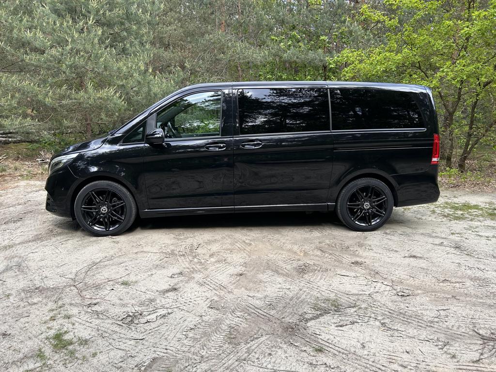 Mercedes-Benz V-Klasse 300, Autos, Cuir, Euro 6, Entretenue par le concessionnaire, Phares entièrement LED