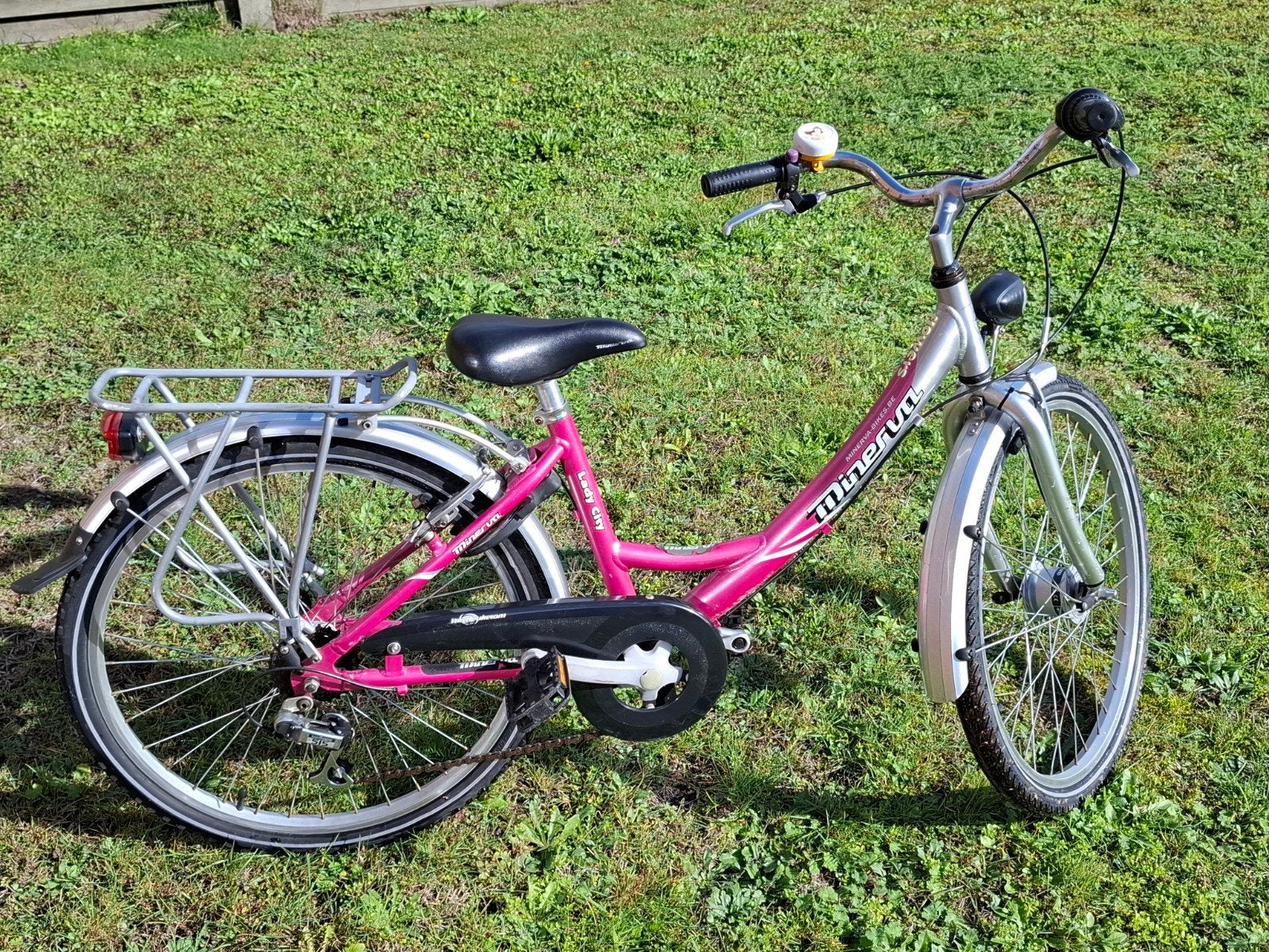 Vélo 24 pouces pour fille. Minerva Lady. Shimano à 6 vitesse, Vélos & Vélomoteurs, Vitesses, Enlèvement, Utilisé, Minerva city lady