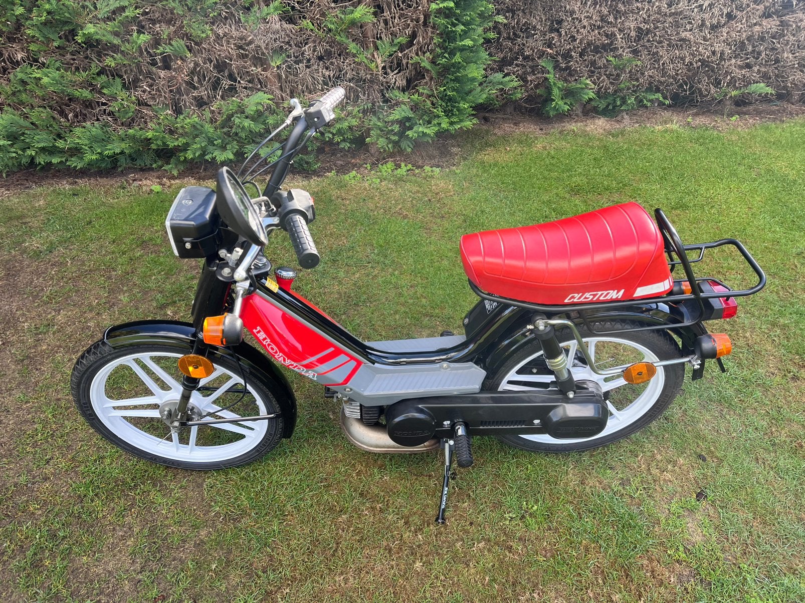 Te koop Honda Camino Custom B klasse met origneel zadel, Enlèvement, Comme neuf