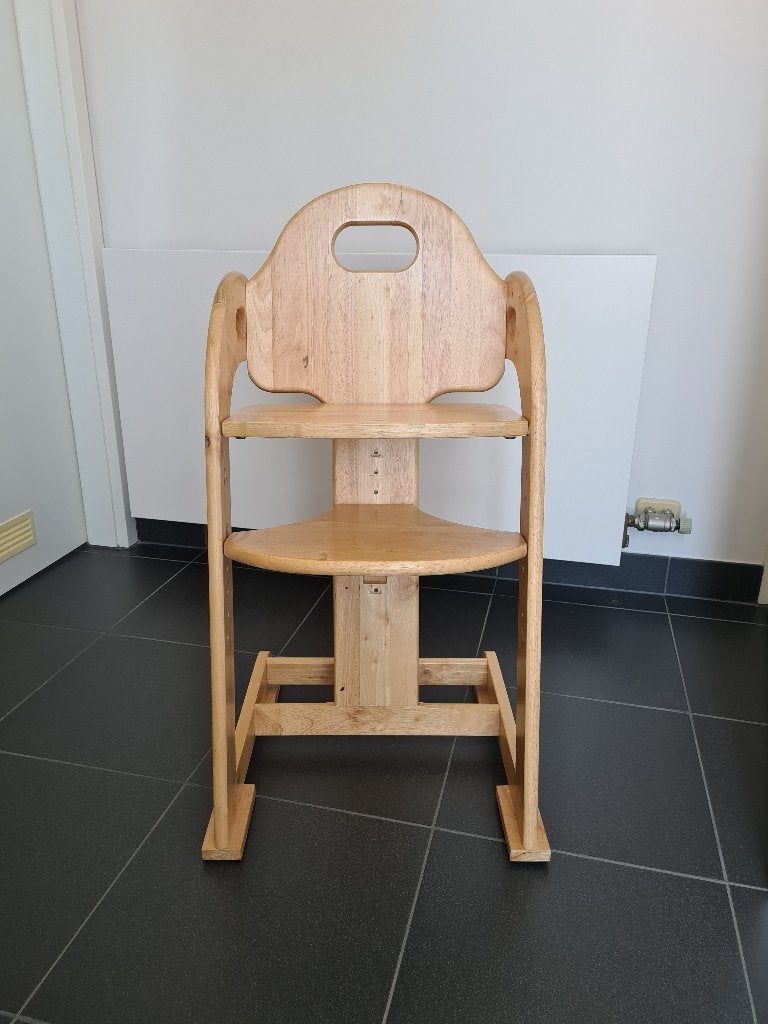 Meegroei kinderstoel Tiamo, Kinderen en Baby's, Kinderstoelen, Ophalen, Zo goed als nieuw, Meegroeistoel, Gordel(s)