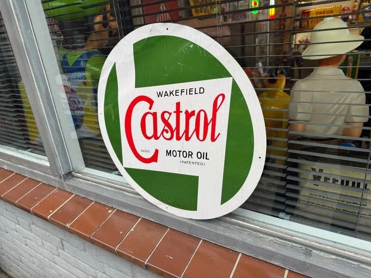 Vintage Castrol Motor Oil Reclamebord