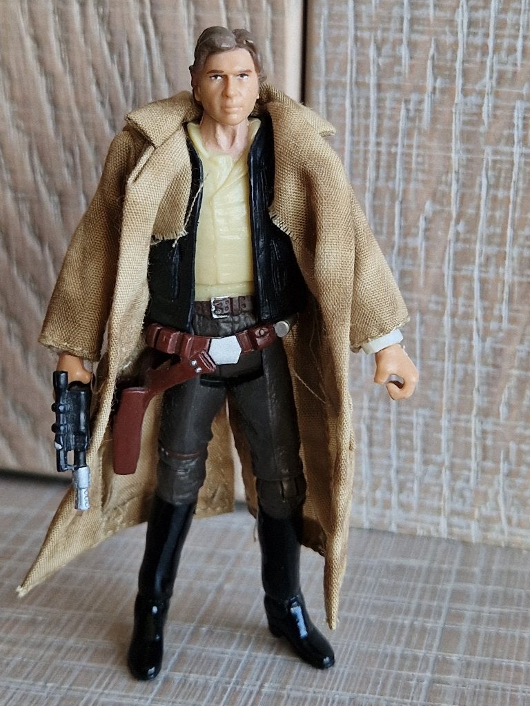 Star Wars figurine hasbro  Han Solo in Trench Coat Endor, Collections, Star Wars, Comme neuf, Figurine, Enlèvement ou Envoi