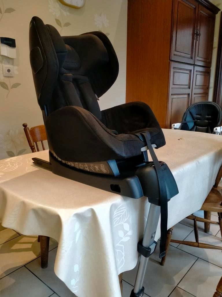 Recaro Optiafix auto stoel 9-18kg, Enfants & Bébés, Sièges auto, Isofix, Enlèvement