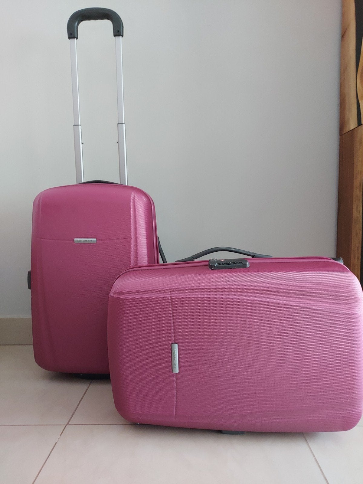 Étuis à bagages à main Samsonite, Enlèvement