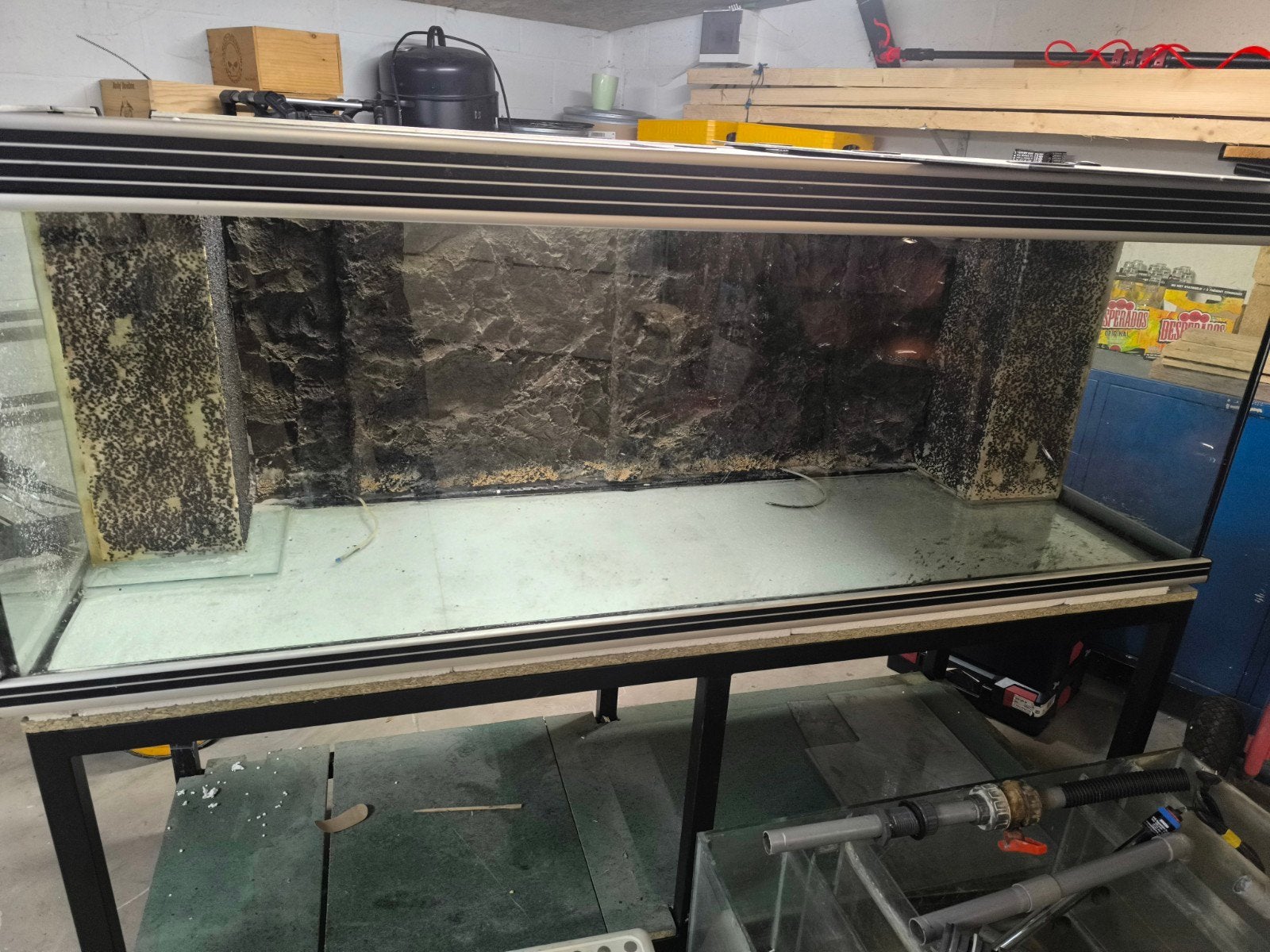aquarium 180/60/60, Enlèvement, Pompe