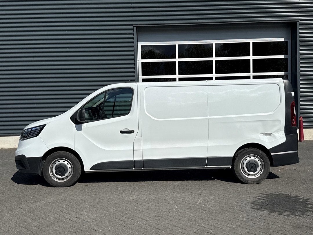 Renault TRAFIC 2.0 dCi 130 T30 L2H1, Navigatie, Camera, Crus, Voorwielaandrijving, Gebruikt, Euro 6, 4 cilinders