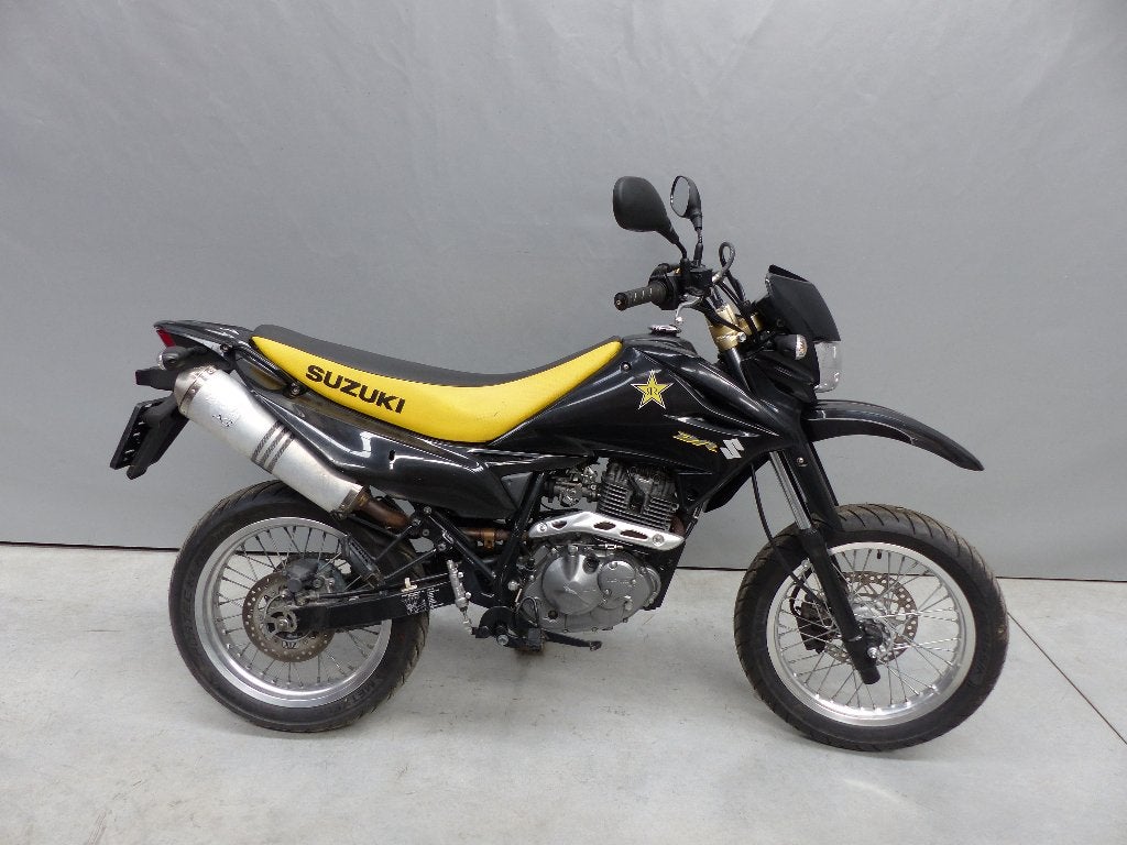 Suzuki DR125 SM, Motos, Entreprise, 1 cylindre, SuperMoto, 125 cm³