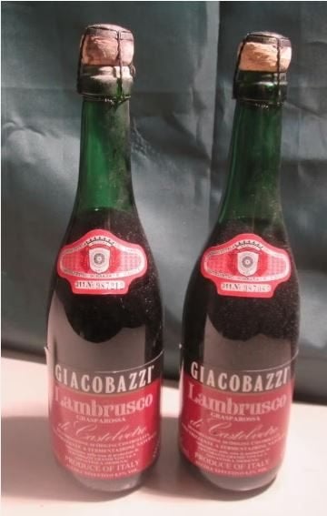 2x Giacobazzi Lambrusco Grasparossa di Castelvetro, Enlèvement ou Envoi, Pleine, Comme neuf, Autres types