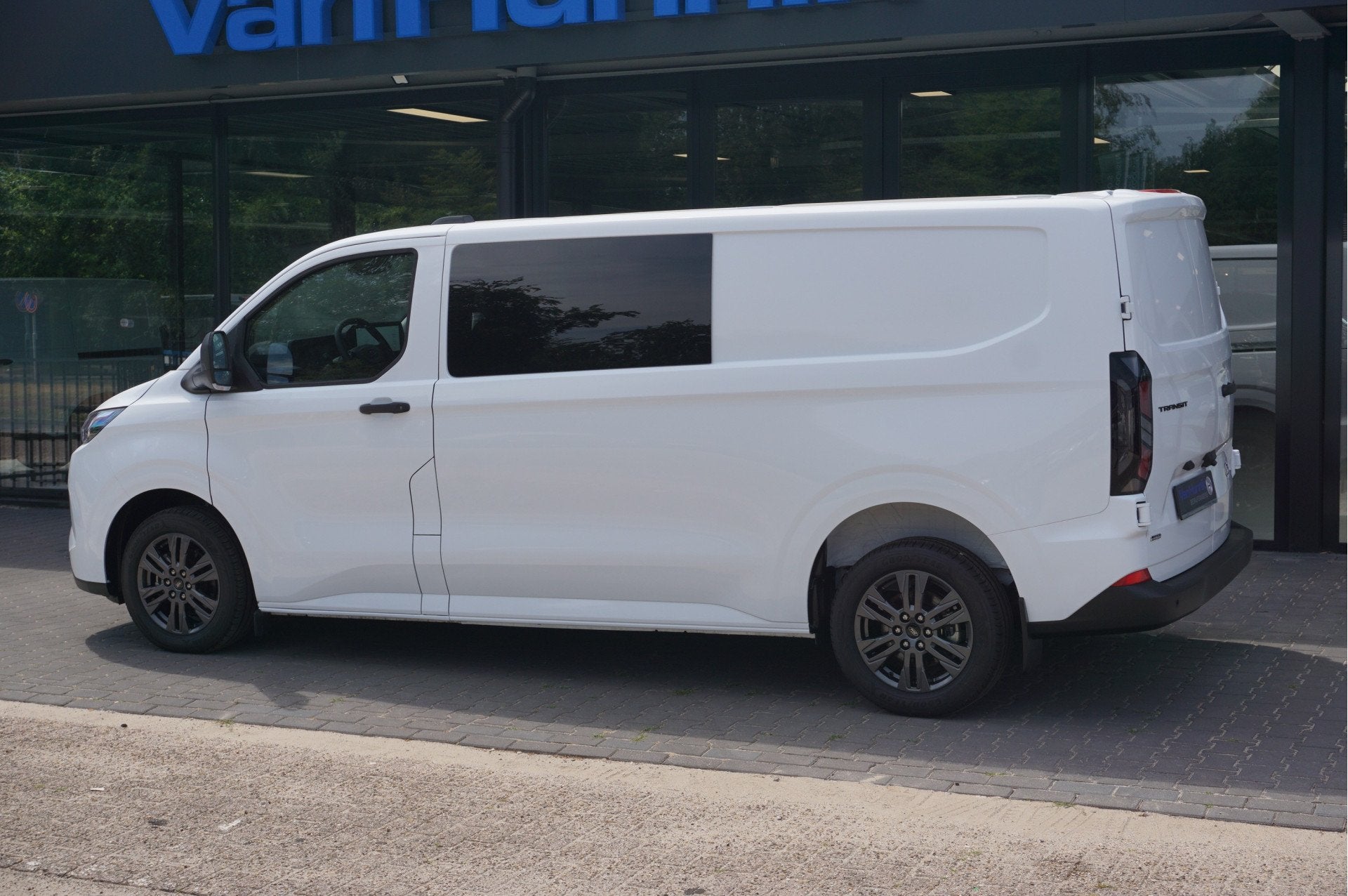 Ford Transit Custom 320L 2.5 PHEV Hybride 233PK Dubbel Cabin, Auto's, Gebruikt, 4 cilinders, Wit, Bedrijf