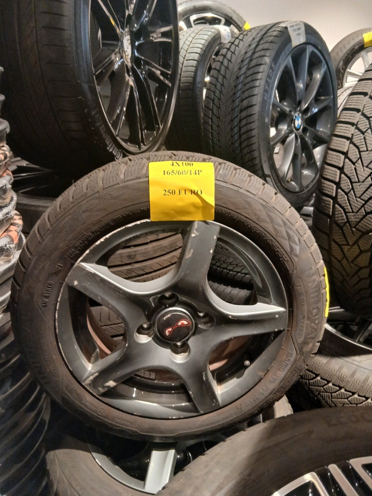 4 roues complètes 14” – 165/60 R14 – Pneus hiver – 250 €, Autos : Pièces & Accessoires, Pneus & Jantes, 14 pouces, Pneus hiver