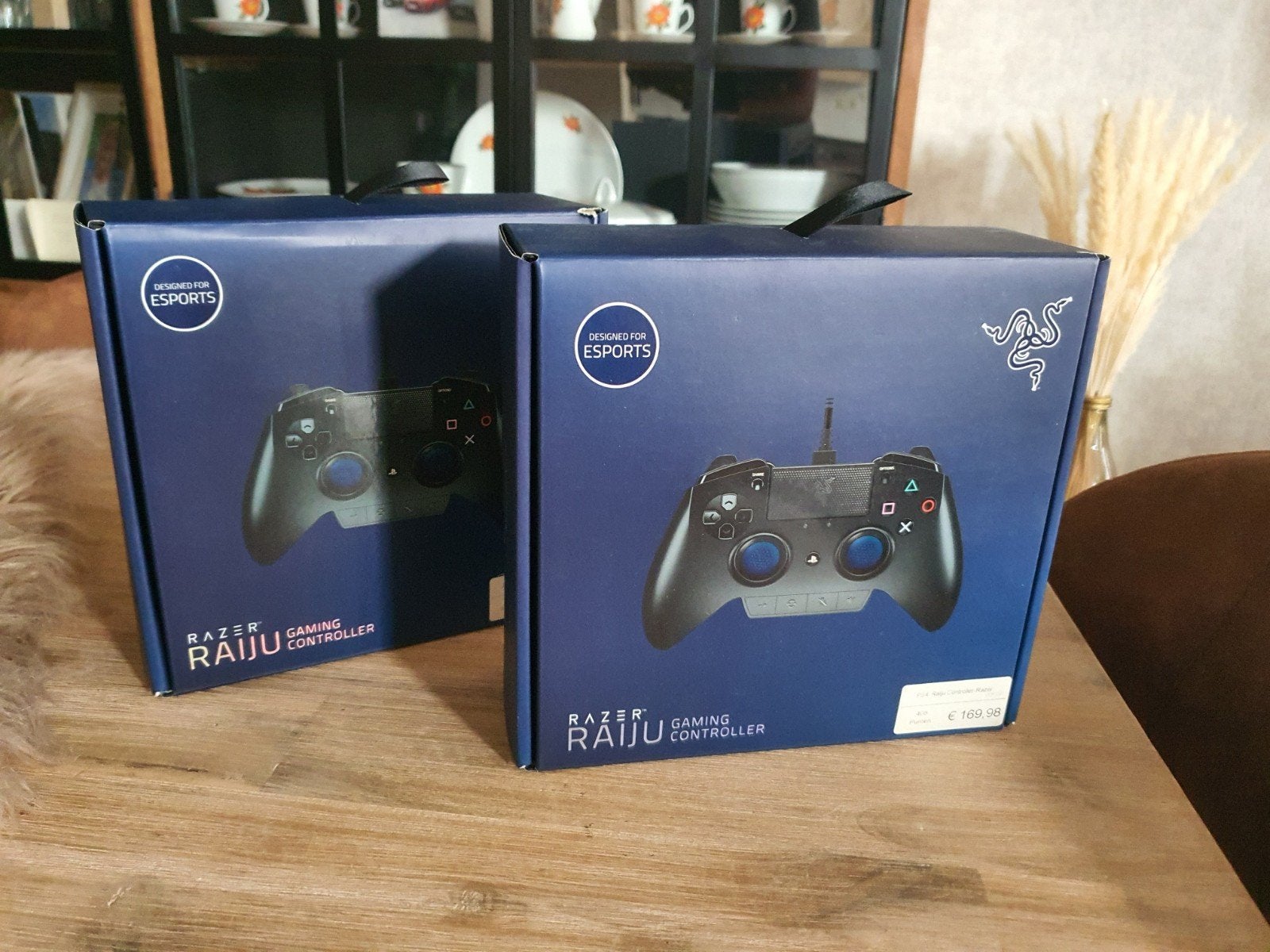 2x RAZER RAIJU gaming controllers ps4, Ophalen