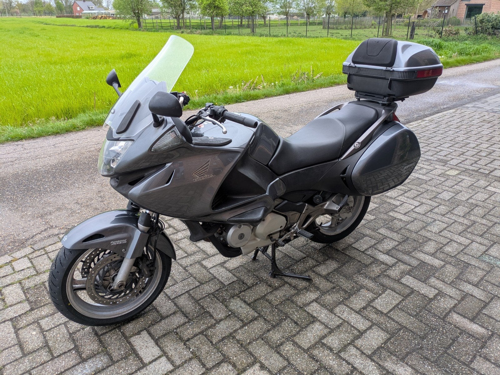 Honda NT700 deauville, Motoren, 2 cilinders, Motorrijbewijs A, Gebruikt, Particulier