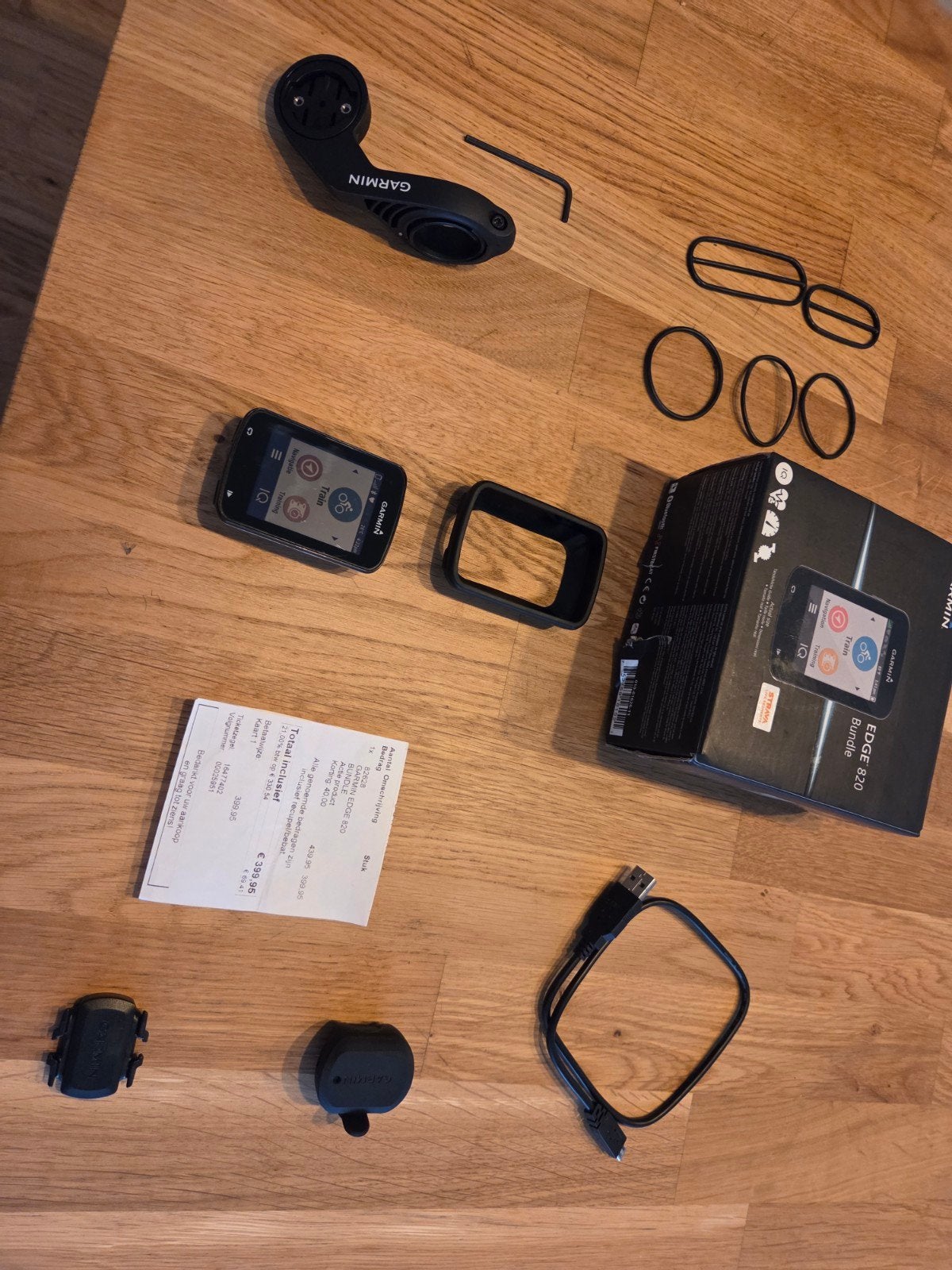 Garmin 820 Bundle, Vélos & Vélomoteurs, Accessoires vélo | Compteurs de vélo, Capteur de cadence, Capteur de vitesse, Enlèvement