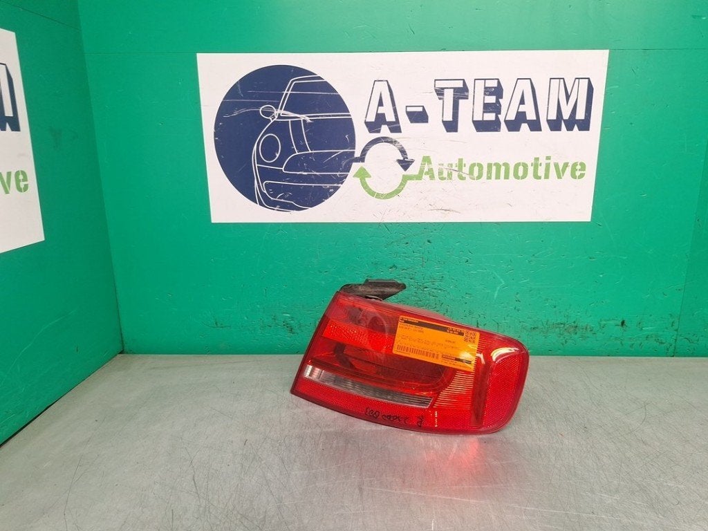 FEU ARRIÈRE DROIT Audi A4 (B8) (|8K5945096D|), Audi, Utilisé, Rixbecker Straße 75
59552  Lippstadt, DE, Info@forvia.com