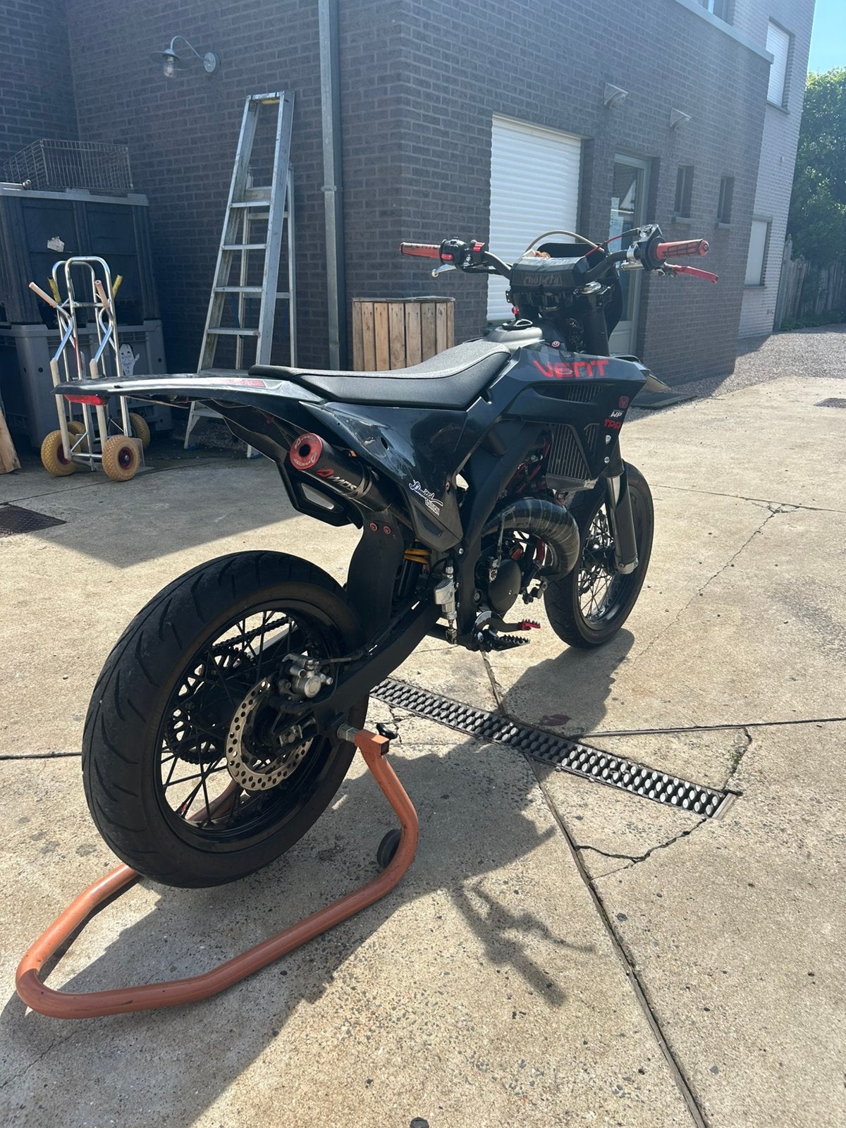 Schakel brommer vent derapage rr black edition 2025, Ophalen, Zo goed als nieuw