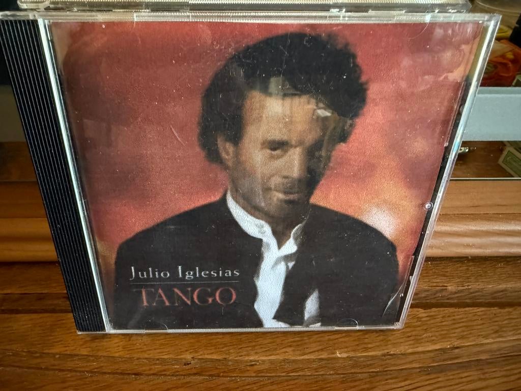 Tango, Enlèvement ou Envoi, Comme neuf, Coffret