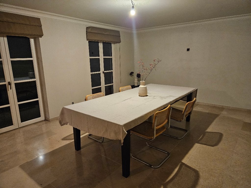 GRATIS AF TE HALEN – Grote, robuuste eettafel (264  119 cm), Ophalen, Gebruikt, 100 tot 150 cm, 200 cm of meer