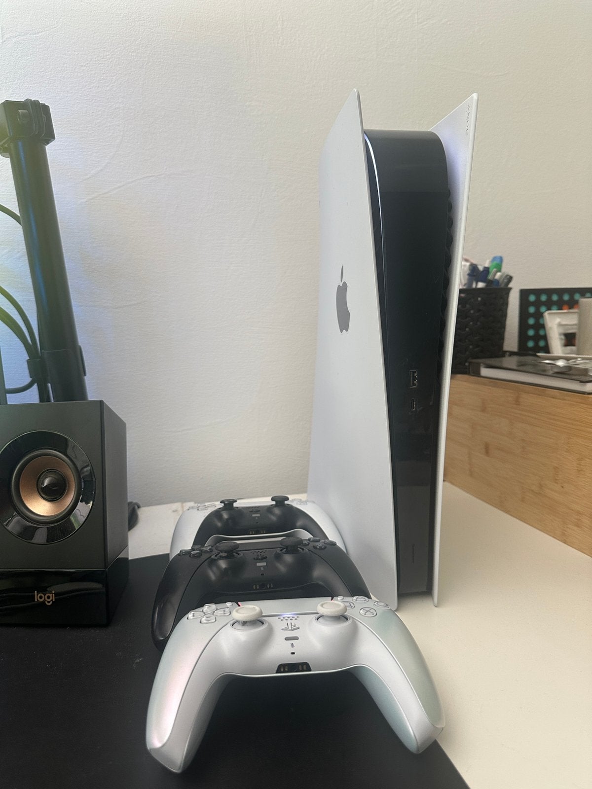 Ps5 met 4 bakjes, Games en Spelcomputers, Ophalen, Gebruikt