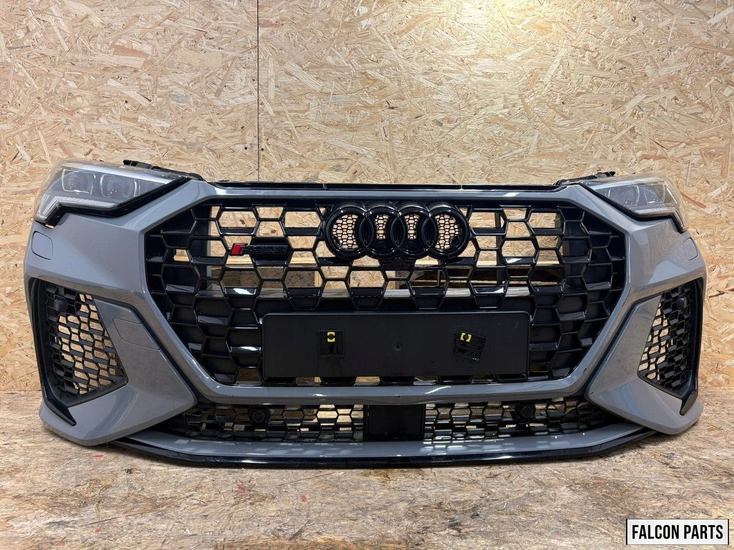 AUDI RSQ3 COMPLETE VOORKOP, Gebruikt, -, -, Bumper