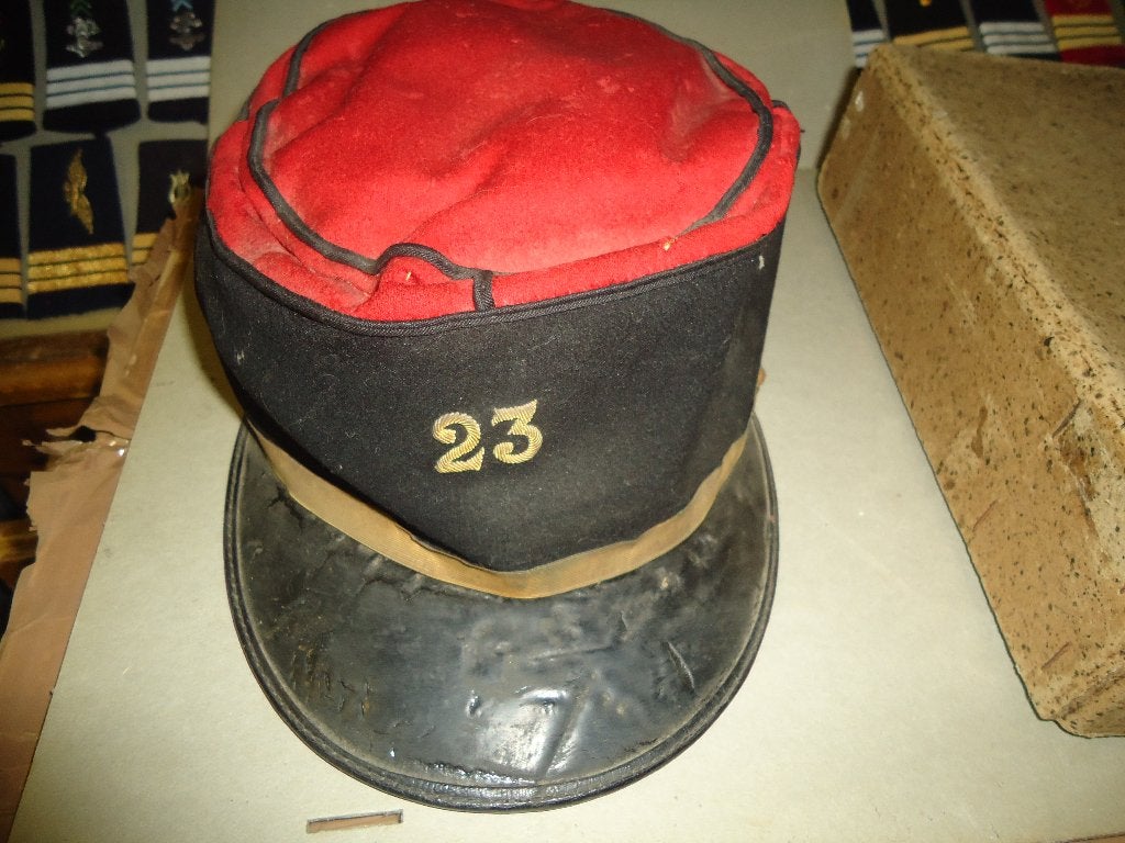 képi 23 infanterie WWI, Collections, Objets militaires | Seconde Guerre mondiale, Enlèvement ou Envoi, Armée de terre, Casque ou Béret