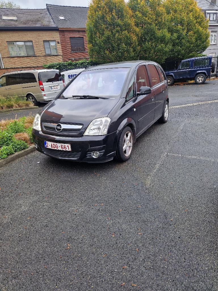 Opel Meriva Essence avec caméra, GPS, Bluetooth, Autos, Achat, Boîte manuelle, 5 portes, Particulier