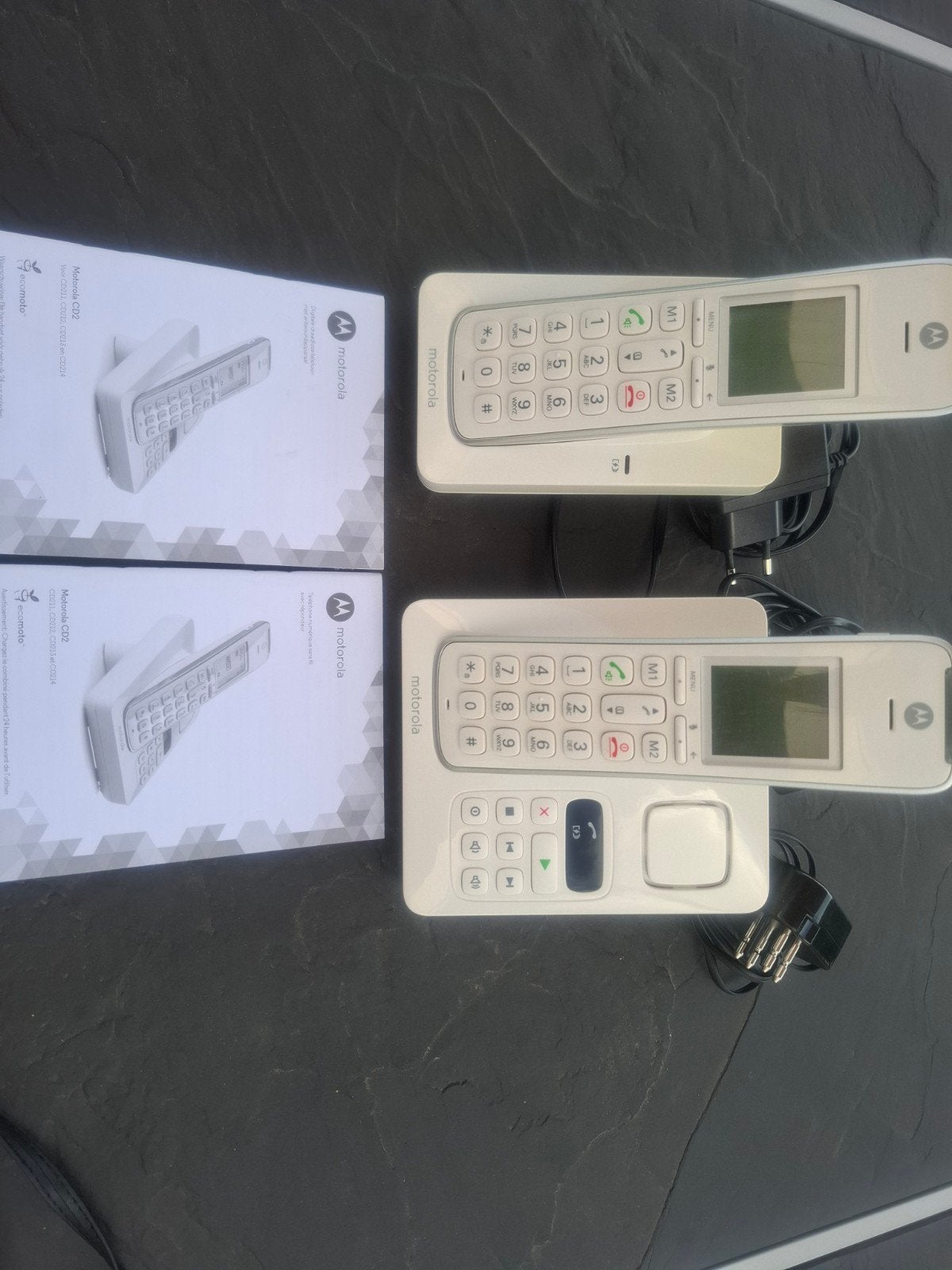 Deux téléphones mains libres numériques, Télécoms, Téléphones fixes | Combinés & sans fil, Enlèvement, Utilisé, 2 combinés