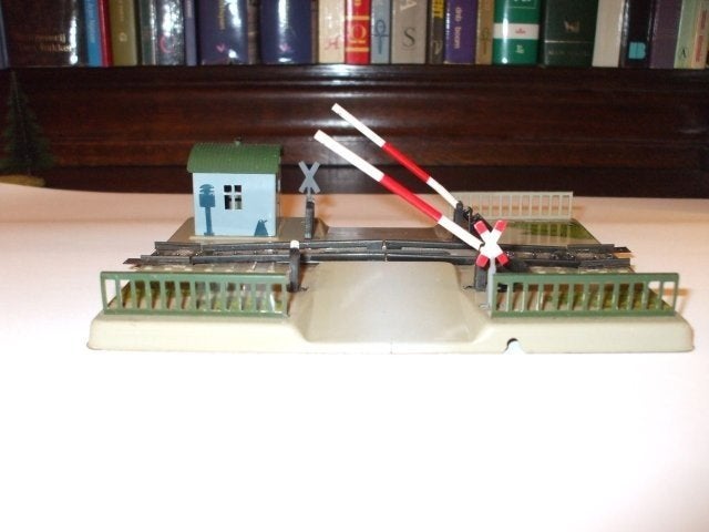 Märklin M-rail mechanische spoor overweg 7054, Courant alternatif, Rails, Enlèvement, Utilisé