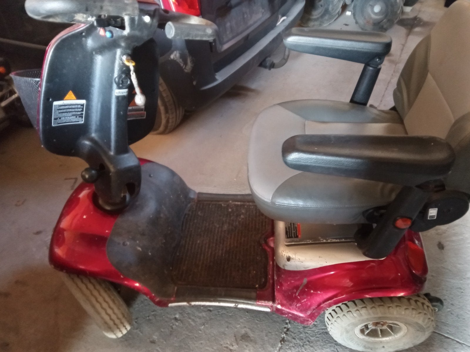 2 invalidescooters voor wisselstukken geen opladers, Enlèvement, Utilisé, Fauteuil roulant électrique