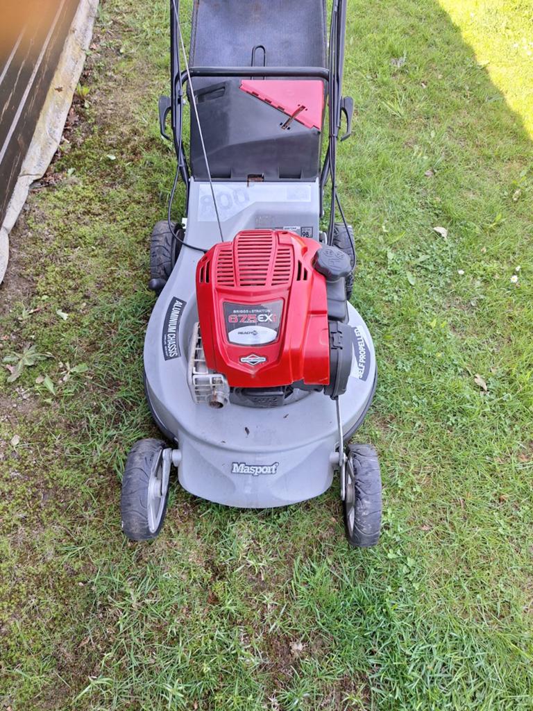 Tondeuse à gazon moteur briggs et stratton châssis en alumin, Jardin & Terrasse, Enlèvement
