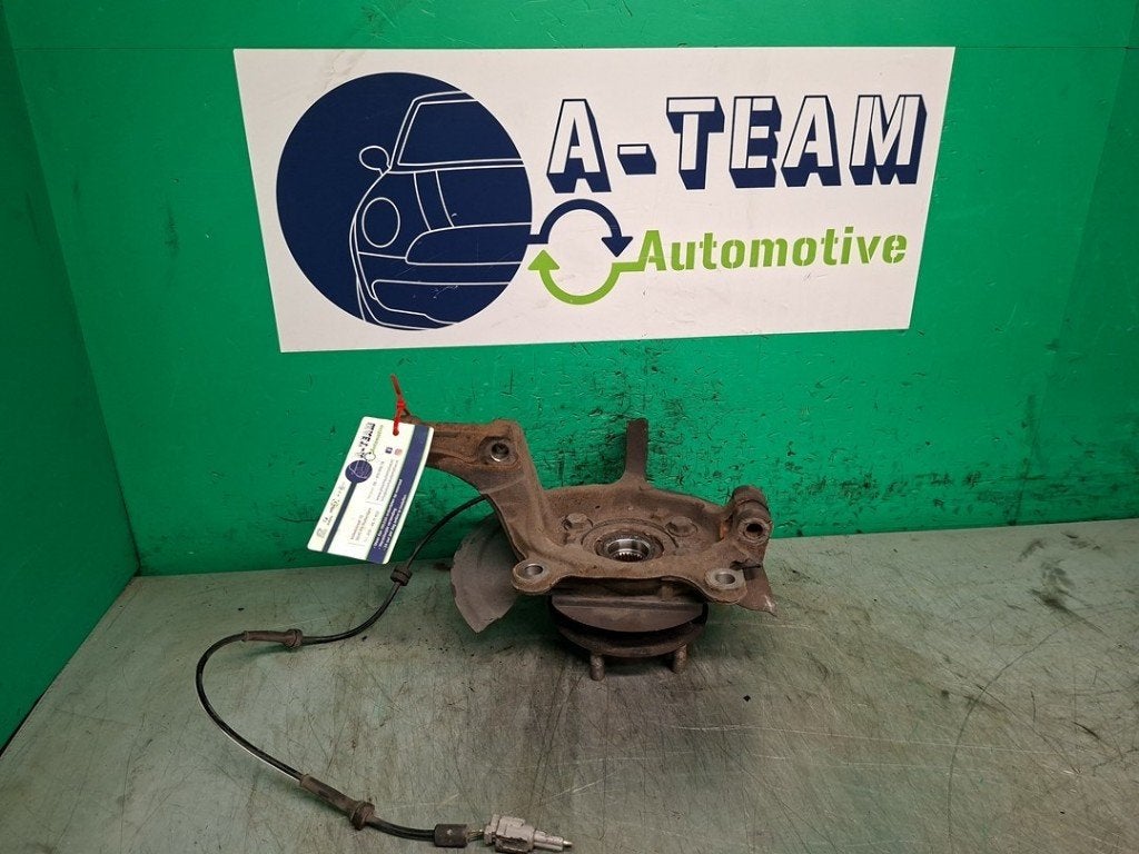 FUSEE RECHTS VOOR Nissan Qashqai (J10) (|40014JD040|), Gebruikt, Nissan
