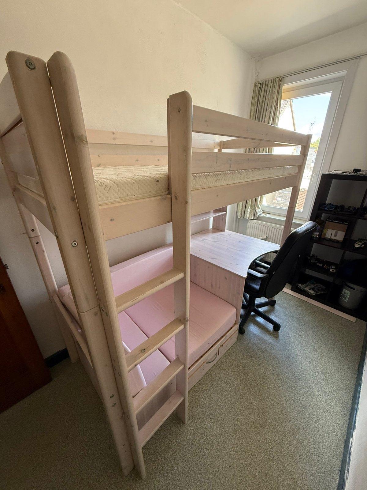 Hoogslaper Thuka met bureau en zetel, Ophalen, Gebruikt, Hoogslaper