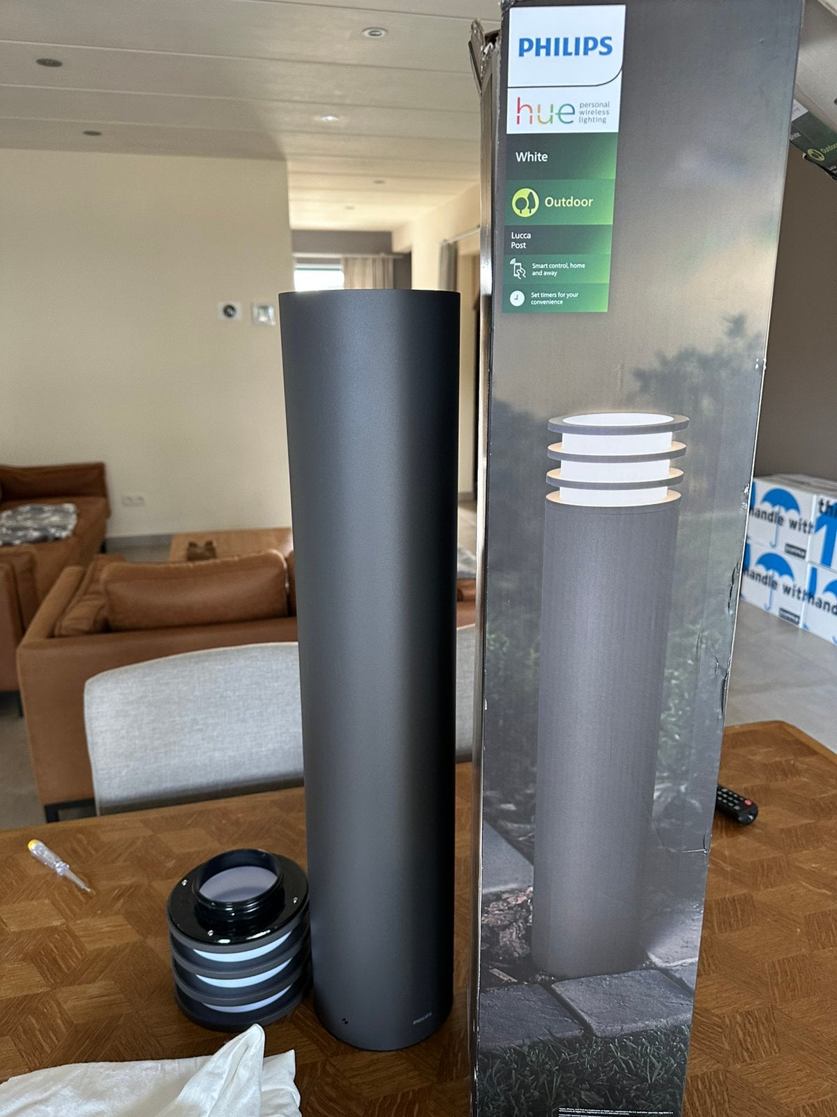 Philips Hue Lucca sokkellamp, Ophalen of Verzenden, Zo goed als nieuw