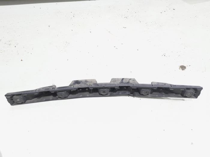 Support pare-chocs arrière centre d'un Seat Ibiza, -, 3 mois de garantie, Utilisé, -
