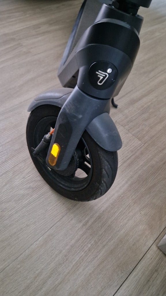 Elektrische step Segway, Fietsen en Brommers, Ophalen, Zo goed als nieuw, Elektrische step (E-scooter), Segway-Ninebot