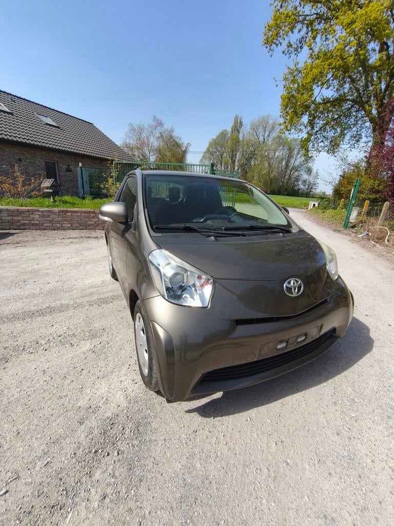 Toyota IQ 1000cc Benzine prêt à immatriculée, Autos, Toyota, Entreprise, Essence, Achat, IQ