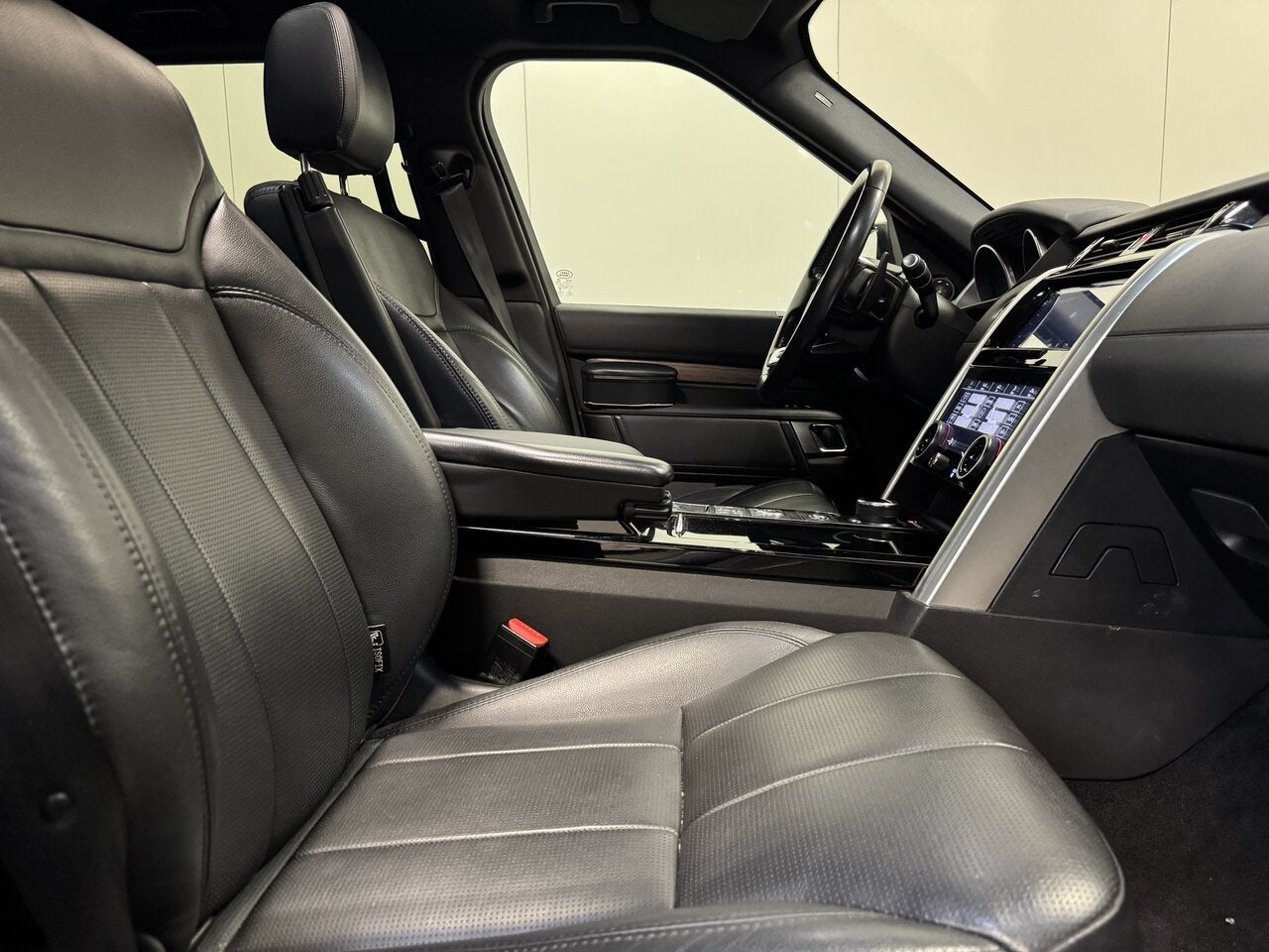 Land Rover Discovery 2.0d AWD Autom. -  7PL - Pano - Export!, Autos, Land Rover, 0 kg, Achat, Euro 6, 7 places