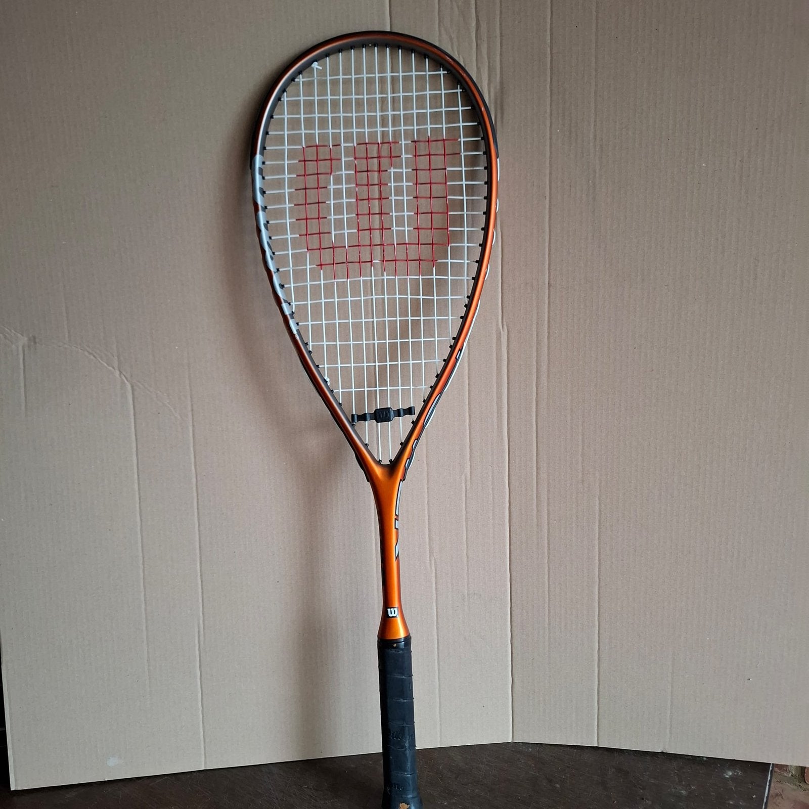 Squash racket wilson, Sports & Fitness, Enlèvement, Comme neuf, Raquette
