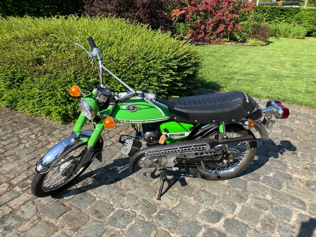 Suzuki AC50, Fietsen en Brommers, Brommers | Oldtimers, Ophalen