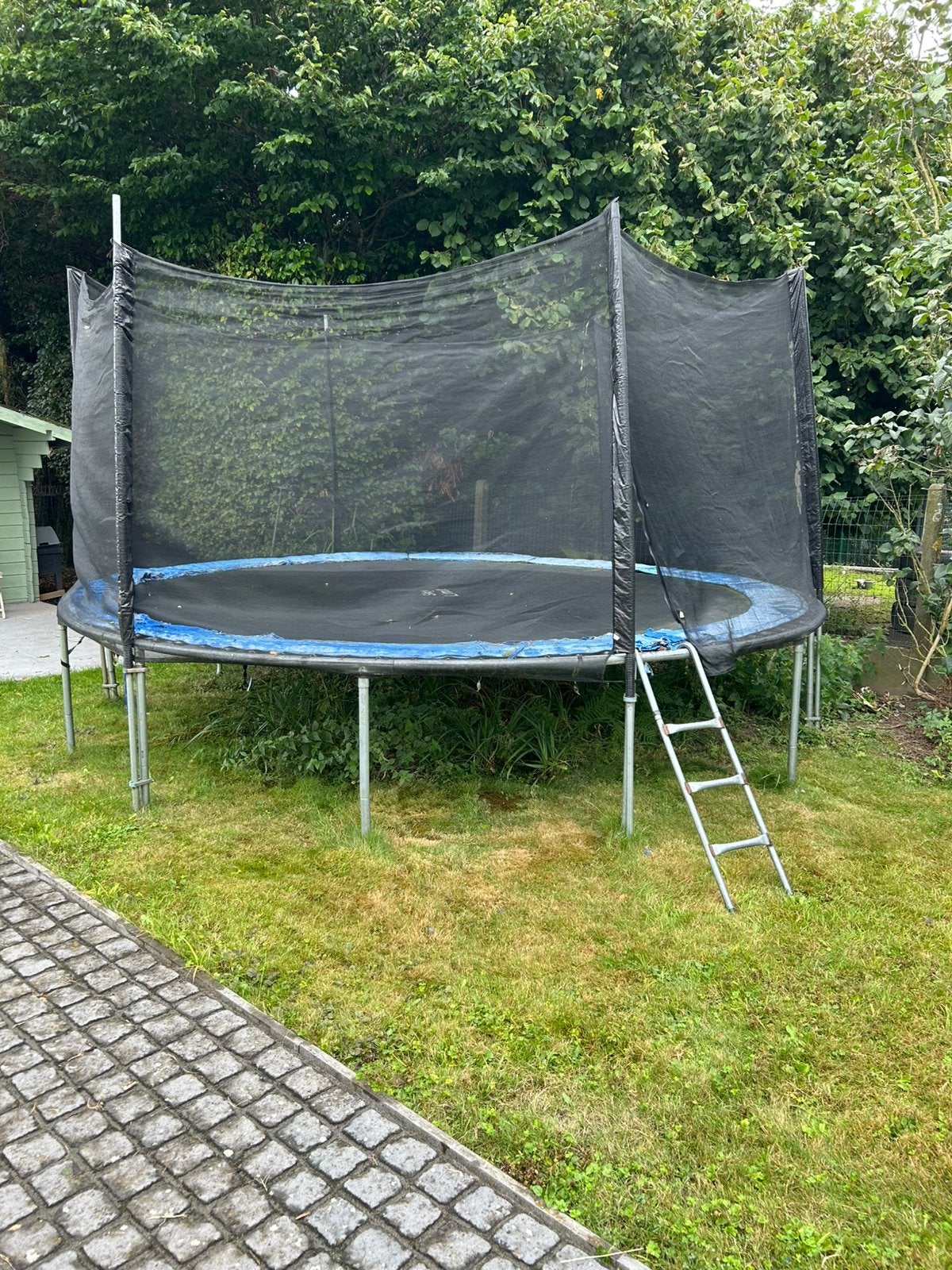 Grote trampoline, Ophalen, Gebruikt