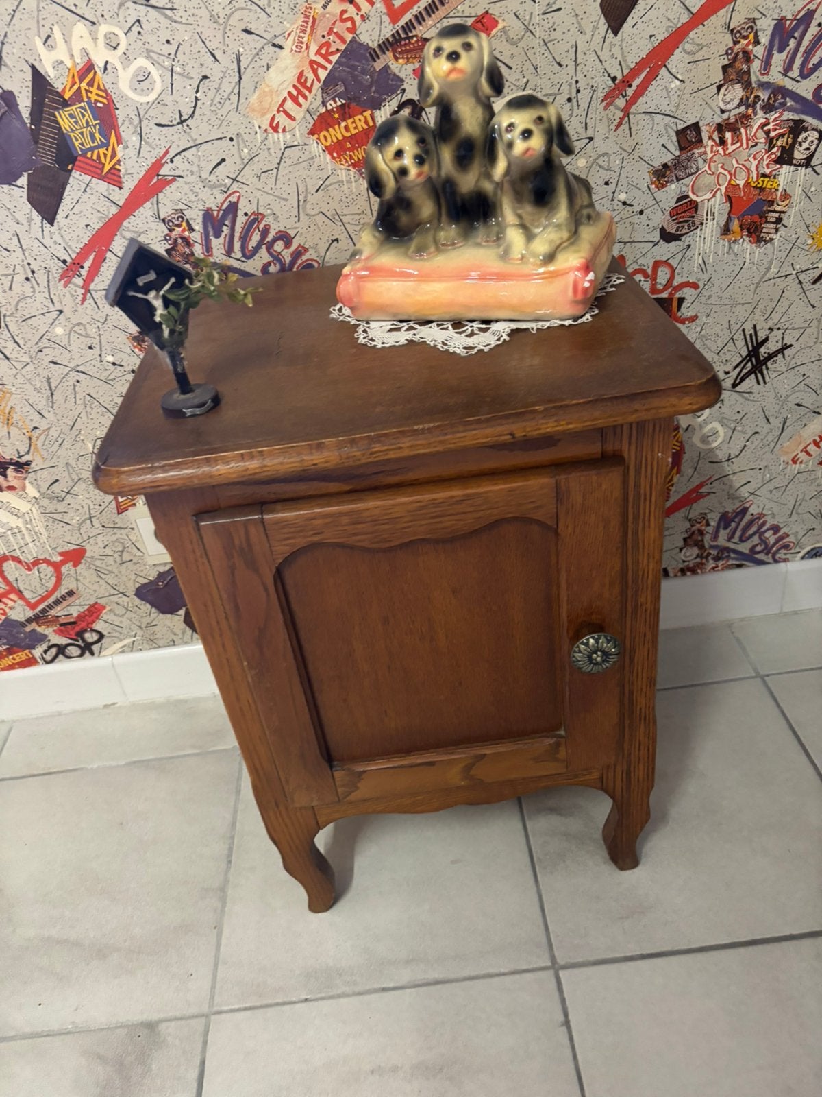 2 oude nachtkastjes, Antiek en Kunst, Ophalen