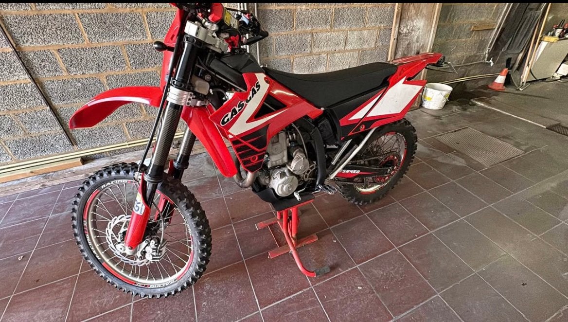 GASGAS FSR 450 ENDURO, 6 versnellingen, Zo goed als nieuw, Ophalen, 450 cc