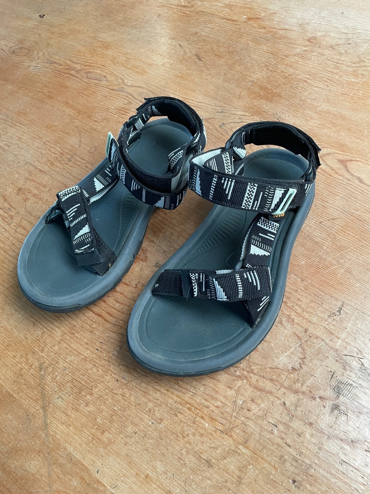 Teva schoenen maat 36 - niet gebruikt!, Kinderen en Baby's, Ophalen of Verzenden, Zo goed als nieuw, Schoenen