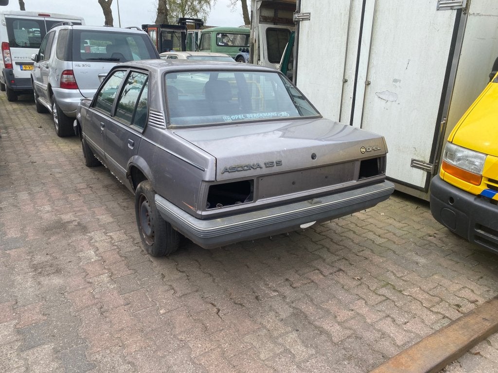 Opel ascona onderdelen 1.6s, Niet ingevuld, Enlèvement ou Envoi, Utilisé, Niet ingevuld