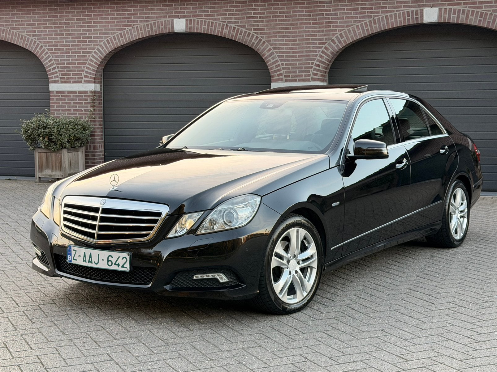 MERCEDES E200 CDI AVANTGARDE 2.2Cc 145.000km ! 2009 Euro 5a, Auto's, Euro 5, Zwart, Leder, Bedrijf