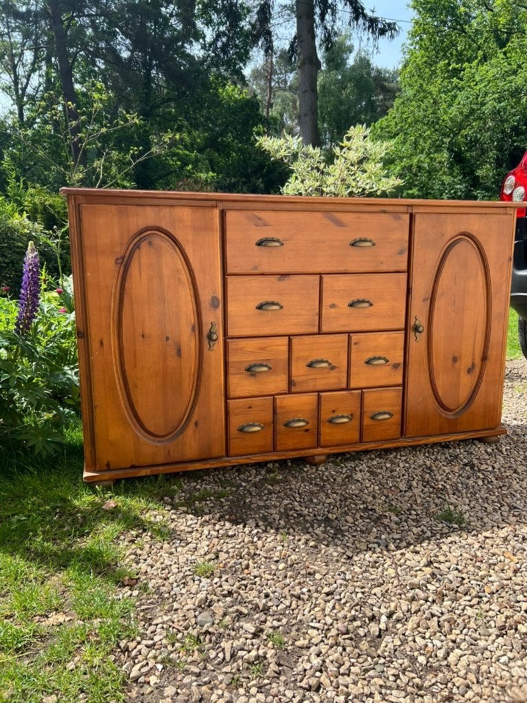 Uniek dressoir / ladekast uit de 70s van massief grenen hout, Huis en Inrichting, Ophalen, Met deur(en), Zo goed als nieuw, Grenenhout