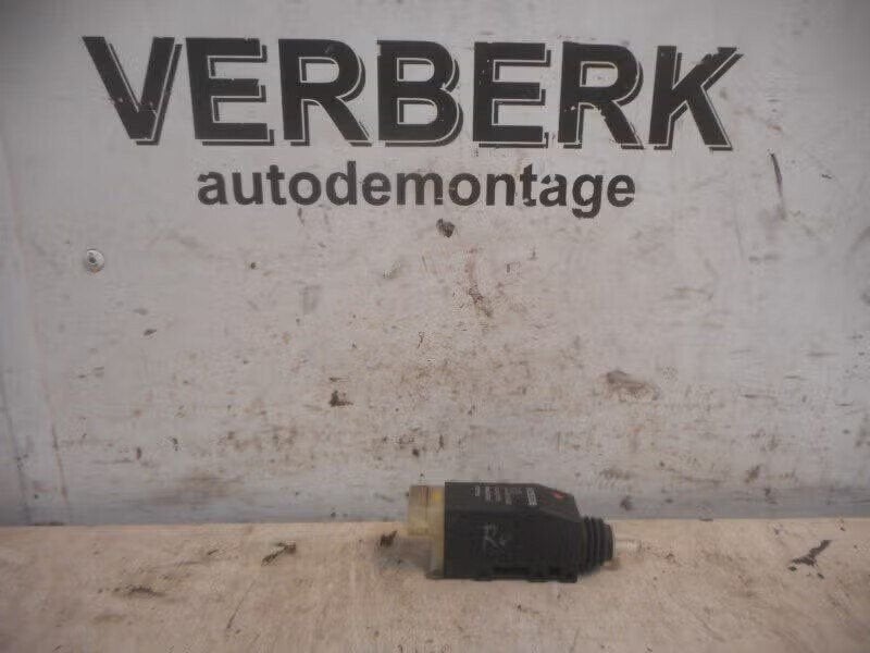 CENTRALE VERGRENDELING MOTOR LINKS VOOR Opel Astra F (53B), Autos : Pièces & Accessoires, Bahnhofsplatz 65423 Rüsselsheim am Main, DE