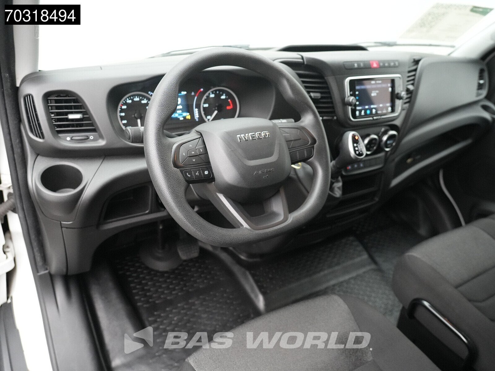 Iveco Daily 35S16 Automaat L3H2 160PK 3,5t Trekgewicht Airco, Auto's, Automaat, Stof, Gebruikt, Euro 6